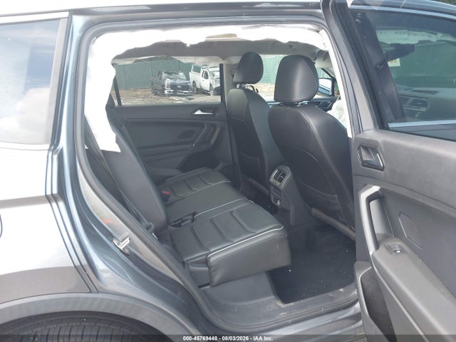 Продажа на аукционе авто 2018 Volkswagen Tiguan 2.0t Sel Premium, vin: 3VV5B7AX0JM172887, номер лота: 45769448