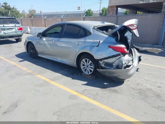Toyota CAMRY LE 2026 4T1DAACK9TU255434 Image 3