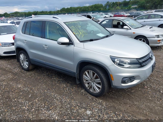 2012 Volkswagen Tiguan Se მანქანა იყიდება აუქციონზე, vin: WVGAV7AX8CW522544, აუქციონის ნომერი: 45769525
