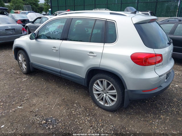 2012 Volkswagen Tiguan Se მანქანა იყიდება აუქციონზე, vin: WVGAV7AX8CW522544, აუქციონის ნომერი: 45769525