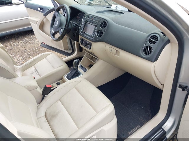 2012 Volkswagen Tiguan Se მანქანა იყიდება აუქციონზე, vin: WVGAV7AX8CW522544, აუქციონის ნომერი: 45769525