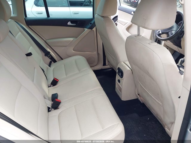 2012 Volkswagen Tiguan Se მანქანა იყიდება აუქციონზე, vin: WVGAV7AX8CW522544, აუქციონის ნომერი: 45769525
