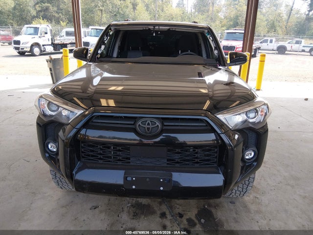 Toyota 4RUNNER SR5 2021 JTEMU5JR2M5920118 Image 6