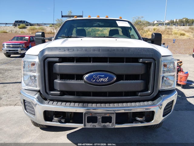Ford F-350 Chassis Xl 2016 1FDRF3H61GEC86689 Image 13