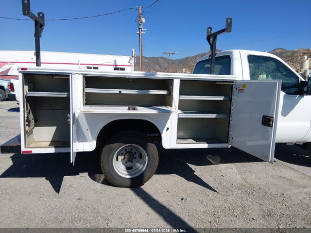 Ford F-350 Chassis Xl 2016 1FDRF3H61GEC86689 Image 8