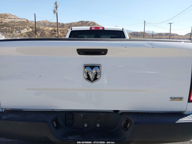 45769568 :رقم المزاد ، 3C6JR6DG5JG255364 vin ، 2018 Ram 1500 Tradesman  4x2 8' Box مزاد بيع