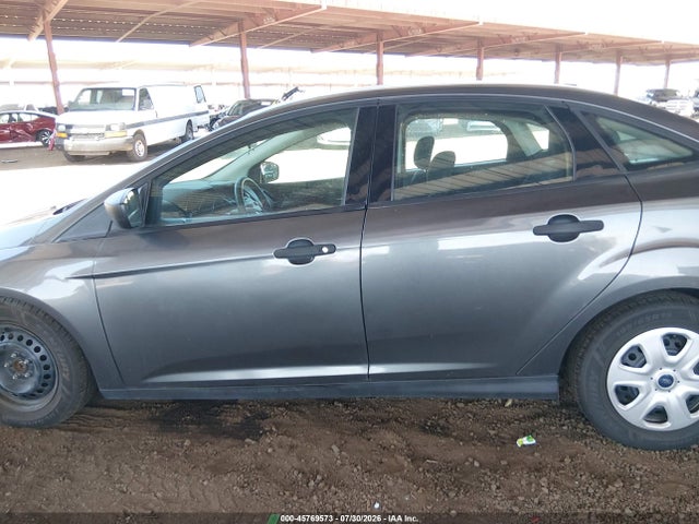 Ford FOCUS S 2017 1FADP3E24HL333424 Image 14