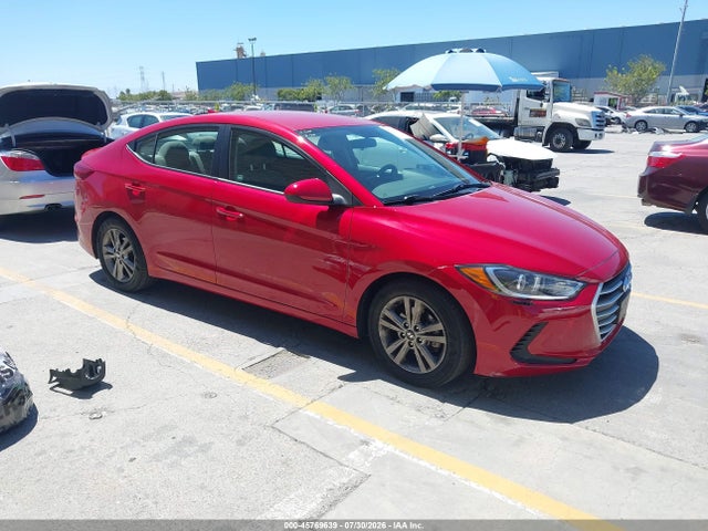 2018 5NPD84LF5JH385769 main image