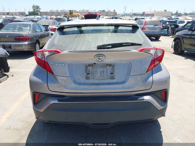 JTNKHMBX3K1054663 Toyota C-HR XLE