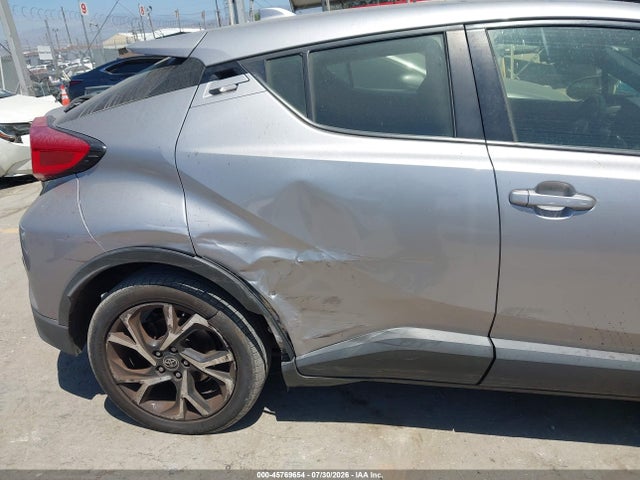JTNKHMBX3K1054663 Toyota C-HR XLE