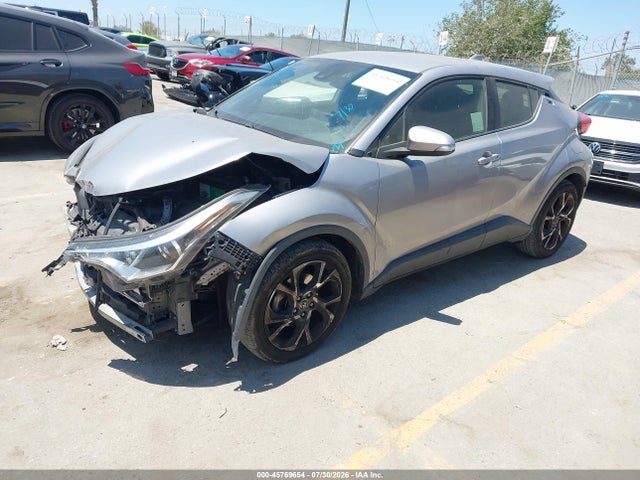 JTNKHMBX3K1054663 Toyota C-HR XLE