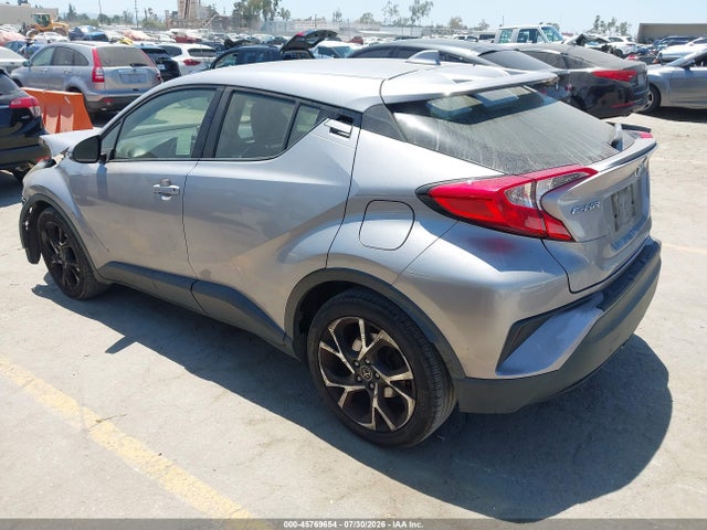 JTNKHMBX3K1054663 Toyota C-HR XLE