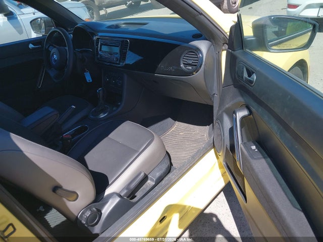 3VWF17AT0FM608502 Volkswagen Beetle 1.8t Fleet Edition