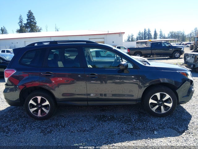 Subaru Forester 2.5i Premium 2018 JF2SJAGC1JH496216 Image 13