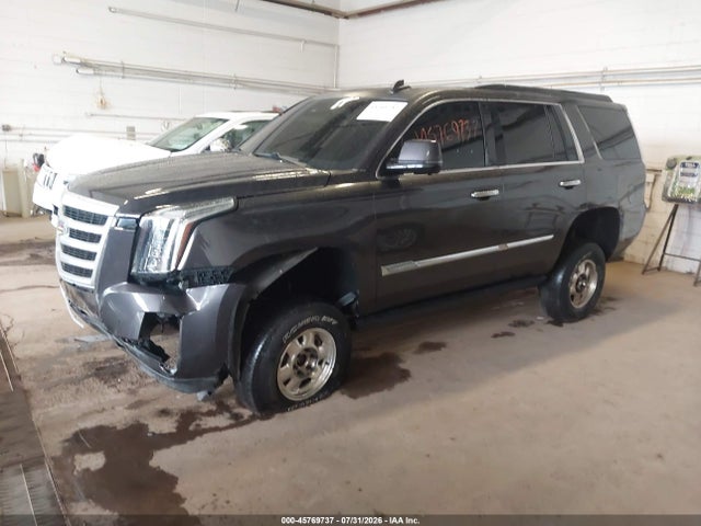 2016 Cadillac Escalade Platinum მანქანა იყიდება აუქციონზე, vin: 1GYS4DKJ2GR106072, აუქციონის ნომერი: 45769737