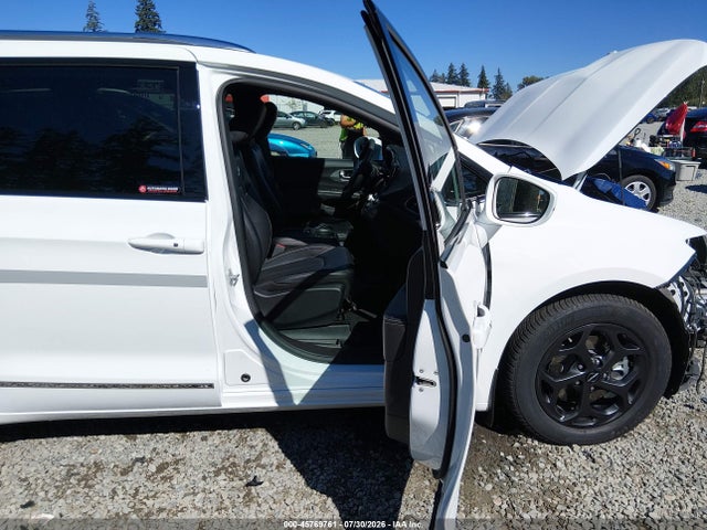 Продаж на аукціоні авто 2022 Chrysler Pacifica Hybrid Touring L, vin: 2C4RC1L7XNR225908, номер лоту: 45769761