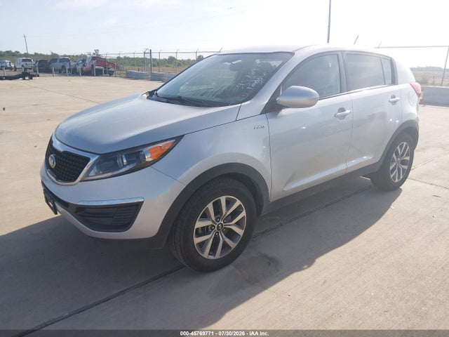 KIA Sportage Lx 2015 KNDPBCAC1F7780108 Image 2