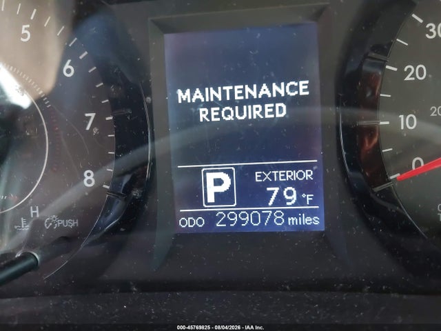 5TDKK3DC4GS748296 Toyota Sienna Le 8 Passenger