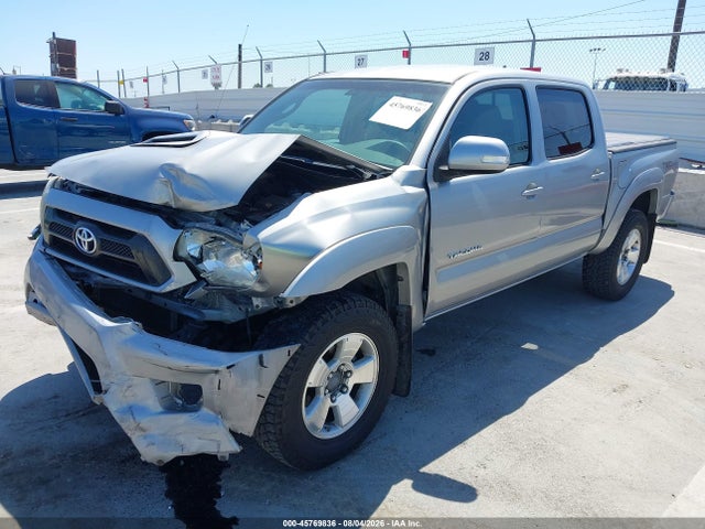 Toyota Tacoma Base V6 2014 3TMLU4EN9EM146057 Image 2