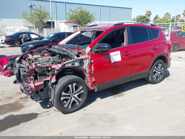 JTMZFREV5HJ124320 Toyota RAV4 LE