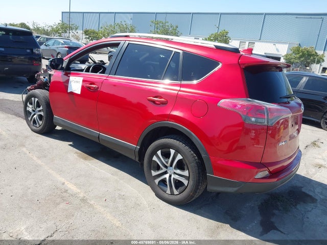 JTMZFREV5HJ124320 Toyota RAV4 LE