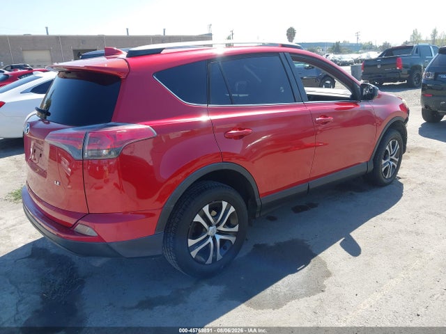 JTMZFREV5HJ124320 Toyota RAV4 LE