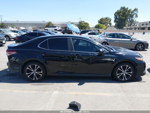 Toyota CAMRY SE 2018 4T1B11HK2JU579032 Image 13
