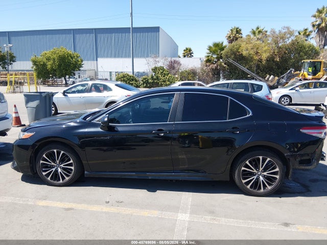 Toyota CAMRY SE 2018 4T1B11HK2JU579032 Image 14