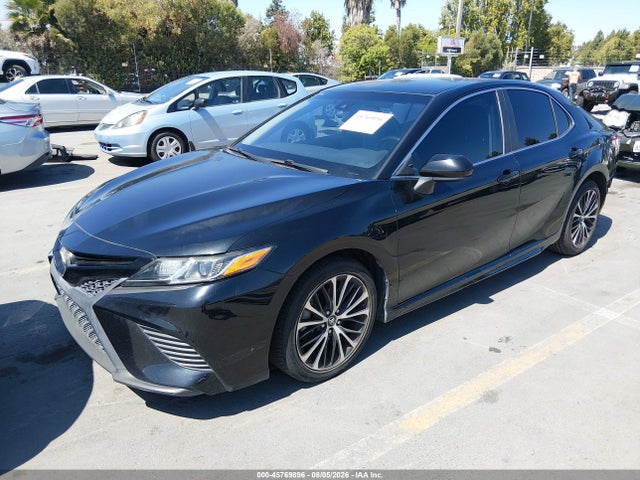 Toyota CAMRY SE 2018 4T1B11HK2JU579032 Image 2