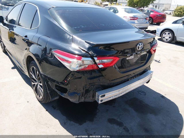 Toyota CAMRY SE 2018 4T1B11HK2JU579032 Image 6