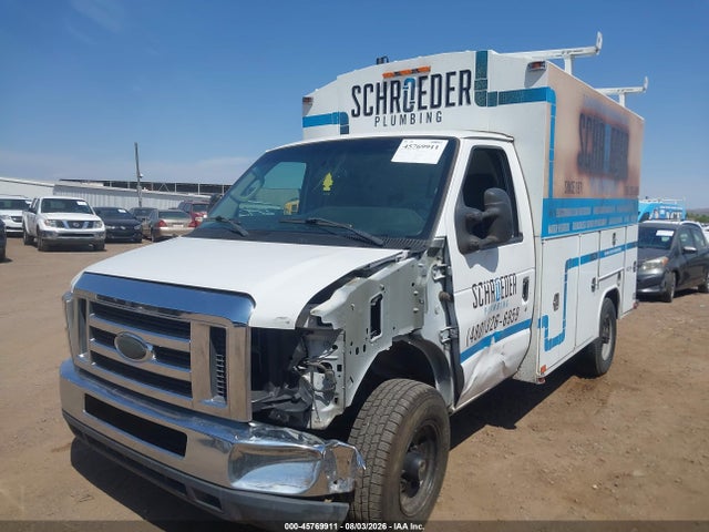 Ford E-350 Cutaway 2016 1FDWE3FL4GDC31433 Image 17