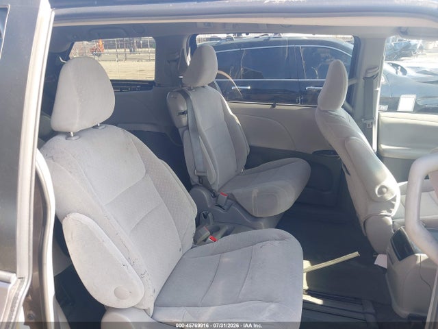 Toyota Sienna Le 8 Passenger 2015 5TDKK3DC6FS601668 Image 8