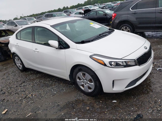 45769917 :رقم المزاد ، 3KPFL4A73HE130295 vin ، 2017 Kia Forte Lx مزاد بيع