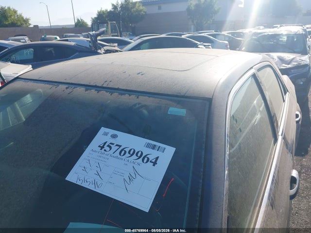 2C3CCAAG9FH932048 Chrysler 300 Limited