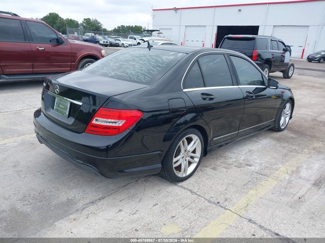 Aukcja sprzedaży 2013 Mercedes-benz C 250 Sport, vin: WDDGF4HB1DR256763, numer aukcji: 45769987