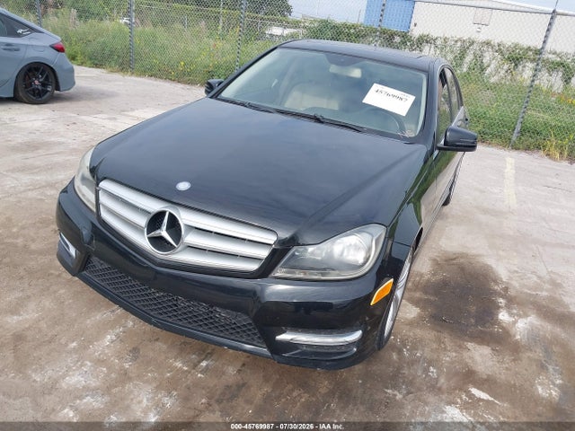Продаж на аукціоні авто 2013 Mercedes-benz C 250 Sport, vin: WDDGF4HB1DR256763, номер лоту: 45769987