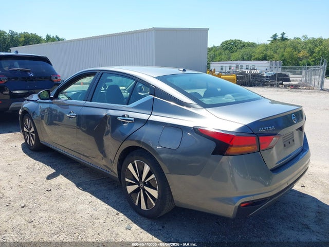 45770005 :رقم المزاد ، 1N4BL4DVXMN360467 vin ، 2021 Nissan Altima Sv Fwd مزاد بيع