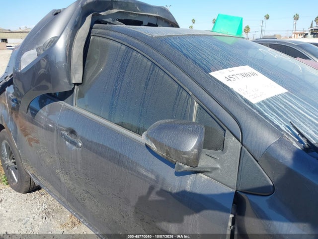 Продаж на аукціоні авто 2015 Toyota Prius C Two, vin: JTDKDTB35F1111166, номер лоту: 45770040