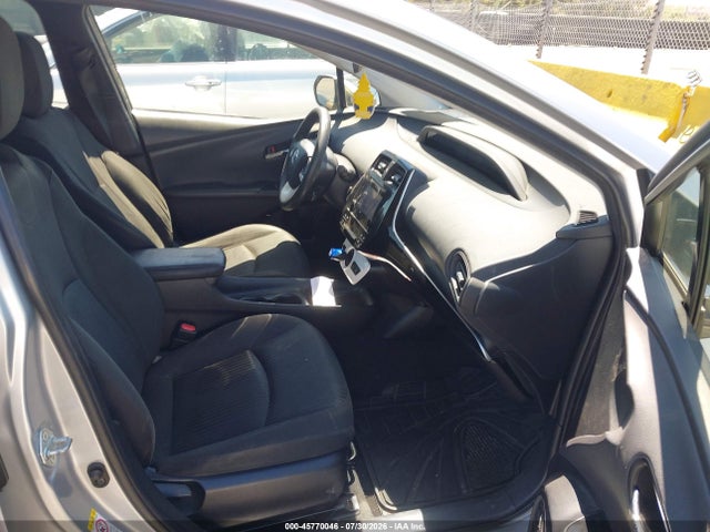 Toyota Prius Two 2017 JTDKBRFU7H3029636 Image 5