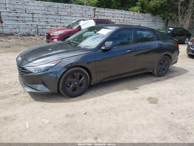 45770052 :رقم المزاد ، 5NPLS4AG3NH071228 vin ، 2022 Hyundai Elantra Sel مزاد بيع