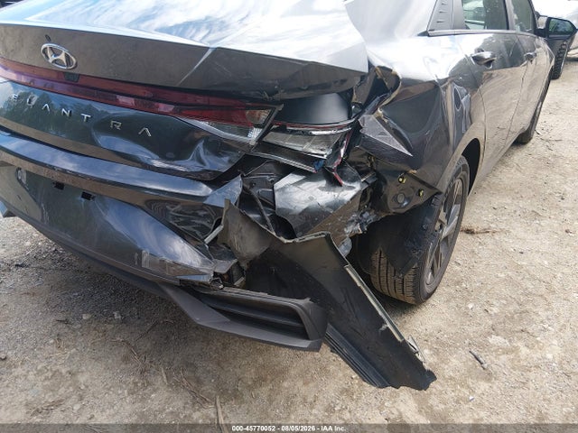 45770052 :رقم المزاد ، 5NPLS4AG3NH071228 vin ، 2022 Hyundai Elantra Sel مزاد بيع