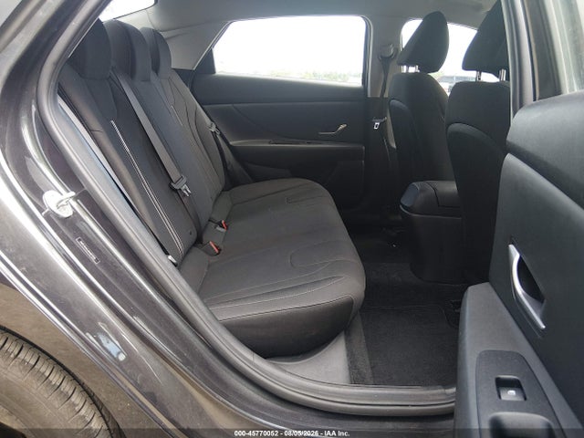 45770052 :رقم المزاد ، 5NPLS4AG3NH071228 vin ، 2022 Hyundai Elantra Sel مزاد بيع