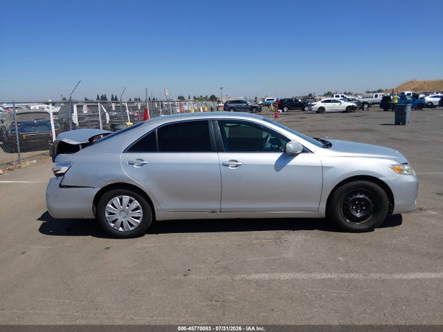 2010 Toyota Camry Le მანქანა იყიდება აუქციონზე, vin: 4T1BF3EK2AU022574, აუქციონის ნომერი: 45770083