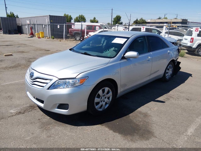 2010 Toyota Camry Le მანქანა იყიდება აუქციონზე, vin: 4T1BF3EK2AU022574, აუქციონის ნომერი: 45770083