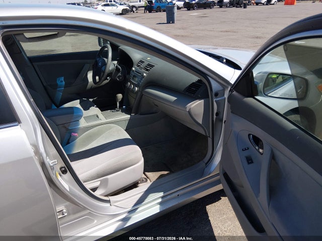 2010 Toyota Camry Le მანქანა იყიდება აუქციონზე, vin: 4T1BF3EK2AU022574, აუქციონის ნომერი: 45770083