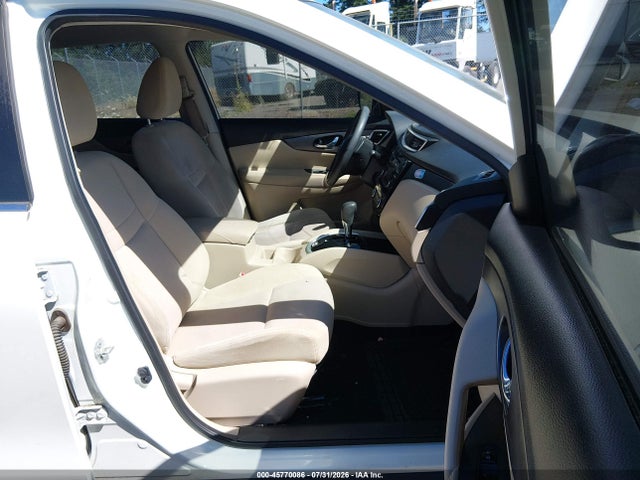 JN8AT2MV5GW136083 Nissan ROGUE SV