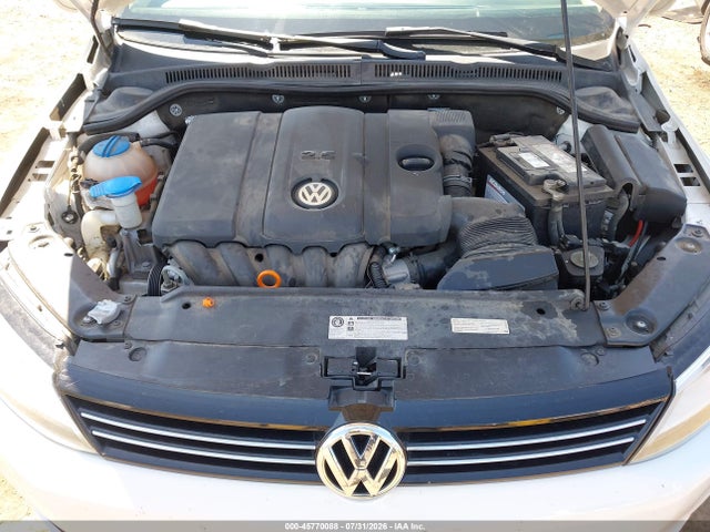 2013 Volkswagen Jetta 2.5l Se მანქანა იყიდება აუქციონზე, vin: 3VWDX7AJ8DM391511, აუქციონის ნომერი: 45770088