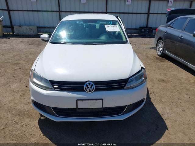 2013 Volkswagen Jetta 2.5l Se მანქანა იყიდება აუქციონზე, vin: 3VWDX7AJ8DM391511, აუქციონის ნომერი: 45770088