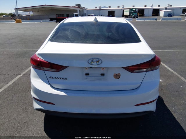Hyundai Elantra Value Edition 2018 5NPD84LF2JH306333 Image 16
