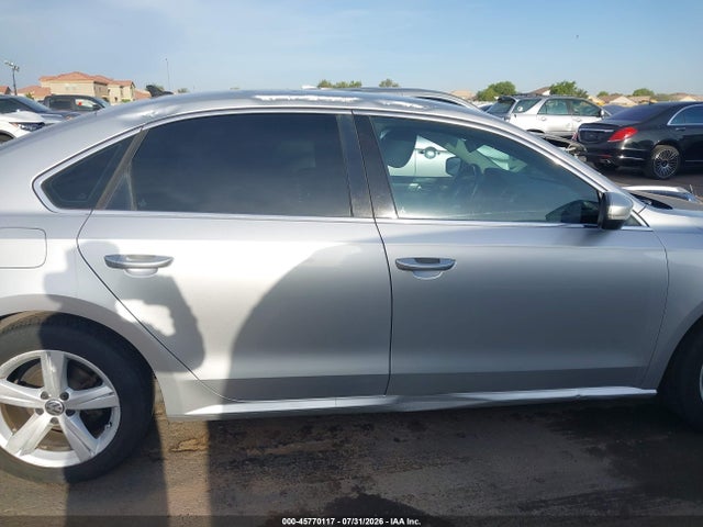 1VWBT7A34FC033489 Volkswagen Passat 1.8t Se
